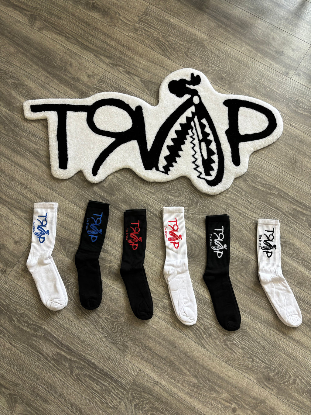 T.R.A.P crew neck socks..